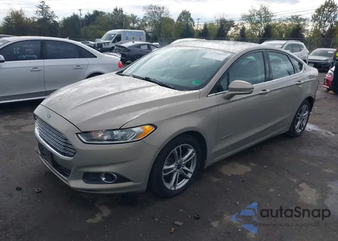 2015 Ford Fusion Hybrid Se из США, поврежденный, VIN 3FA6P0LU4FR243247